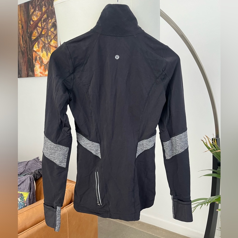 Lululemon Run: Distance Pullover - Picture 4 of 6
